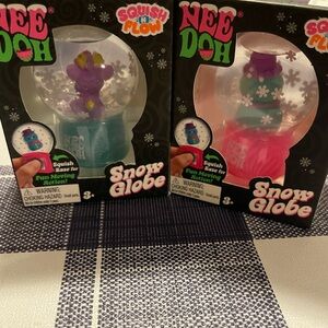 Needoh Snow Globe Set
